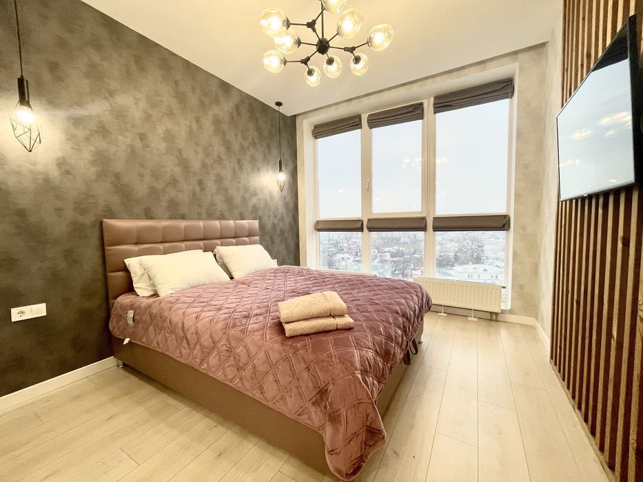 3-кімнатна люкс, 80 м², 11 пов., до моря 5 хв., яхт-клуб поруч